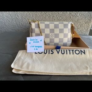 Louis vuitton mini pochette (azur)